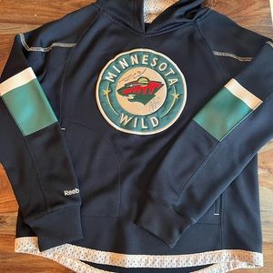Matt Read signed MN Wild Sweatshirt